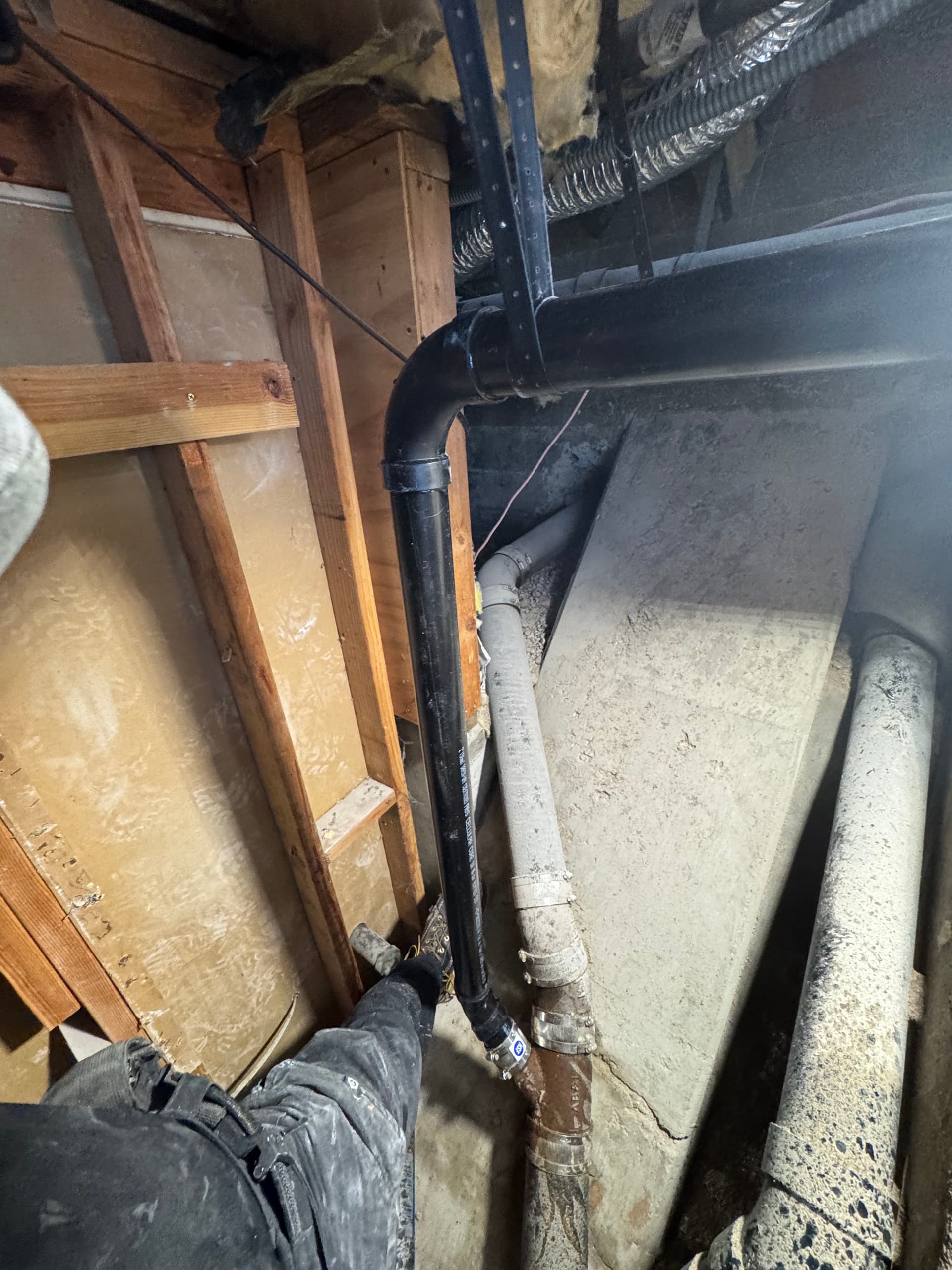 Gallery photos for Old Cast Iron Drain Lines Replaced Before a Hidden Leak Struck: Image #4