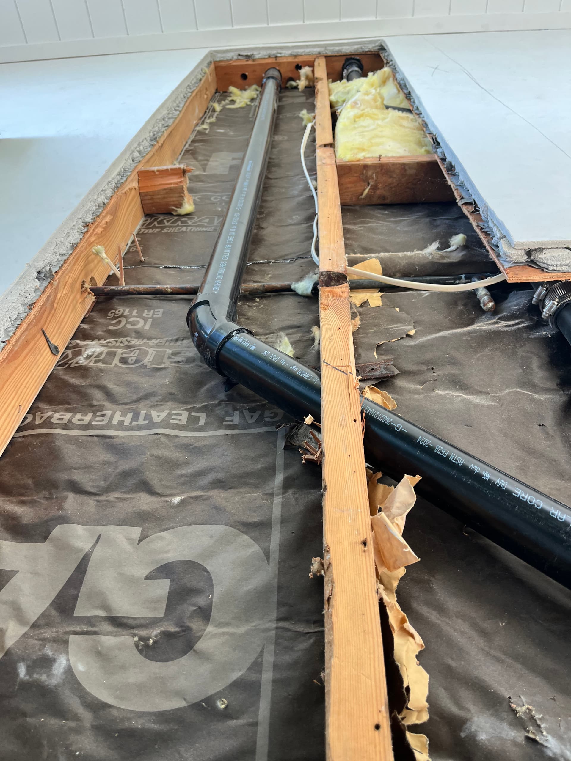 Gallery photos for Old Cast Iron Drain Lines Replaced Before a Hidden Leak Struck: Image #2