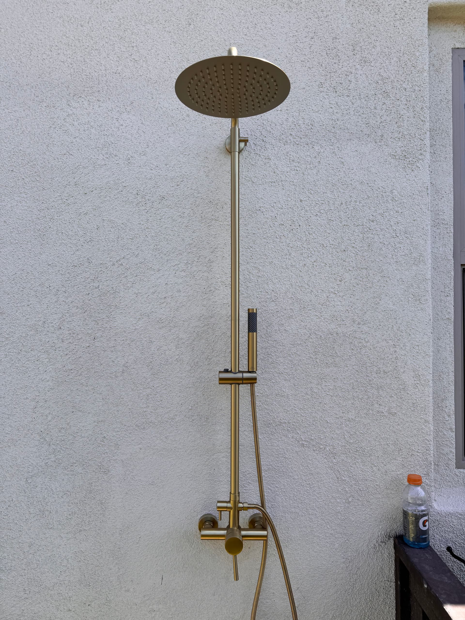 Outdoor Shower Setups That Actually Match Your Style image